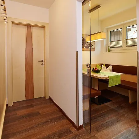 公寓 Haus Fridolin *