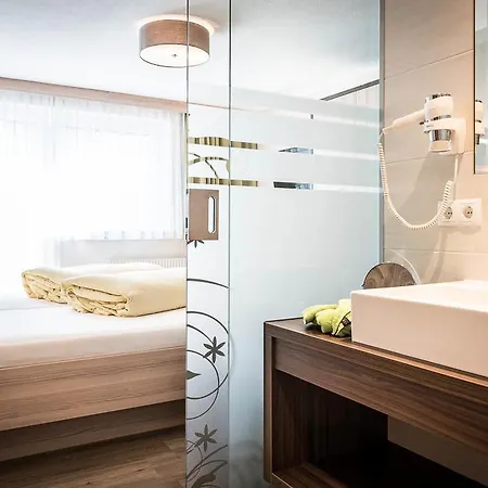 Haus Fridolin Апартаменты *